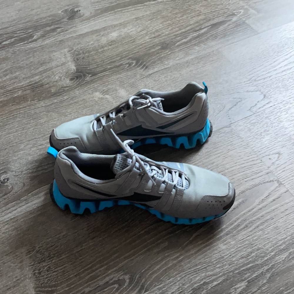 Reebok Zigtech - Picture 2 of 3